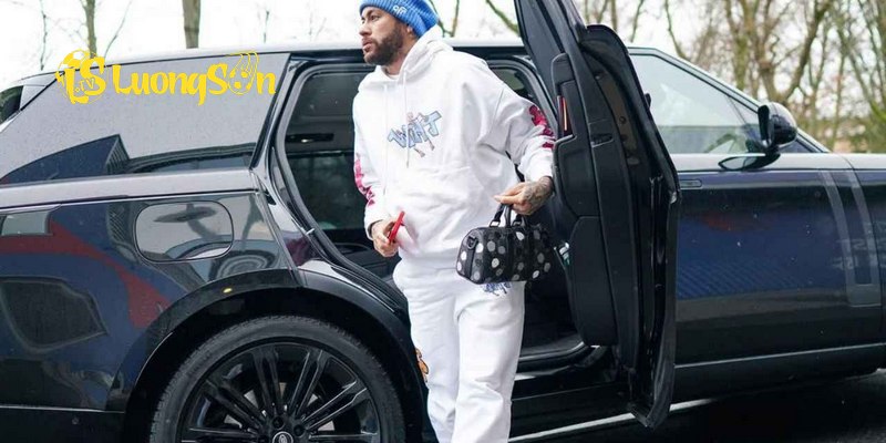 Sưu tập xe là một trong những thú vui của cầu thủ Neymar 